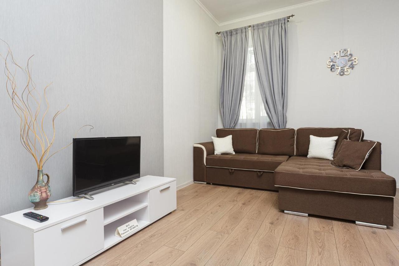 Apartment Zhukovskogo 17 Odessa Exteriör bild