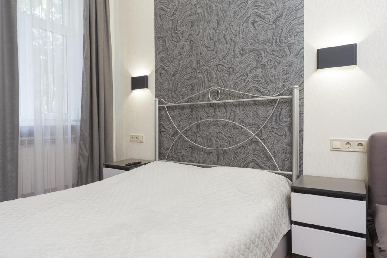 Apartment Zhukovskogo 17 Odessa Exteriör bild